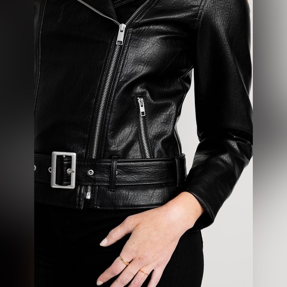 NWT! Old Navy Black Faux-Leather Belted Biker Jacket - Size Small - Picture 4 of 6